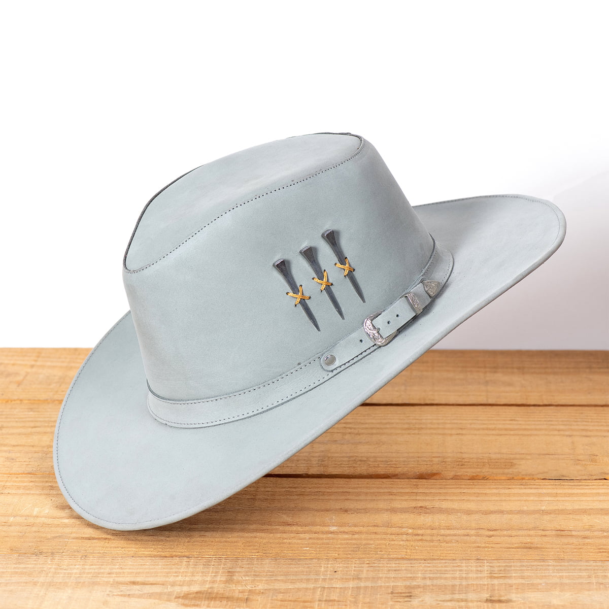 Chapéu Cowboy 3 Cravos em Couro – Semi-curva Cinza | L Jacó